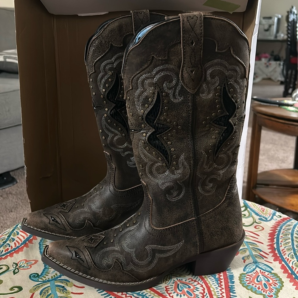 Laredo Womens Lucretia Studded Snip Toe Dress Boots MidCalf MidHeel 2-3" - Brown